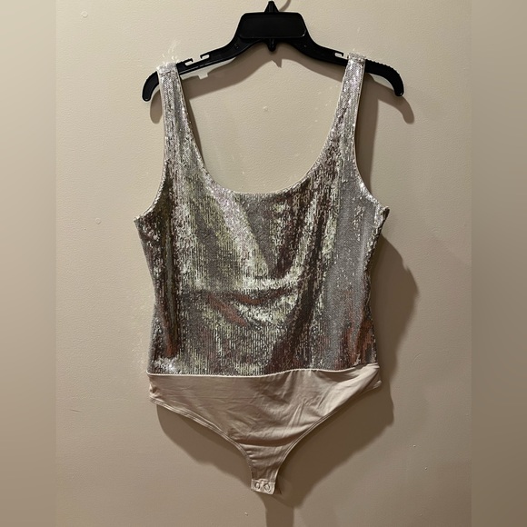 Express Body Contour Sequin Scoop Neck Bodysuit - Picture 1 of 7